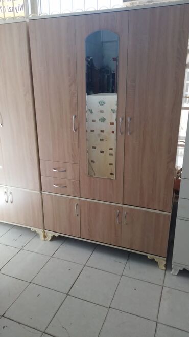 Dolablar: Yeni, Açılan, 3 qapılı Düz dolab, Dolab-asılqan, Türkiyə -da lalafo.az — 16 Dolablar: Yeni, Açılan, 3 qapılı Düz dolab, Dolab-asılqan, Türkiyə — 16