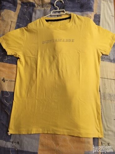 Majice kratkih rukava: Original majca De Puta Madre žute boje sa cirkonima. Dužina majce — 2