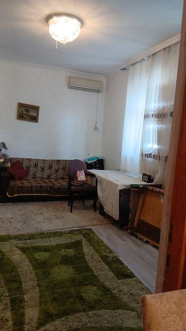 Həyət evi alıram: 2 mərtəbəli həyət evi - Plan: 1-ci mərtəbədə giriş-holl, mətbəx — 5