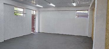 Аренда помещений свободного назначения: Сдается универсальное помещение открытой планировки. площадь 10х12 с — 4