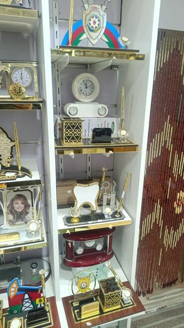 Masaüstü dəstlər: Ofis və iş otaqları üçün masaüstü dəst.tek və komplekt şəkildə — 8