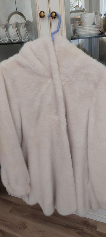 cutluklər ucun geyimlər: Qadınlar üçün süni kürk paltar - Rəng: açıq krem/ivory - Model — 2