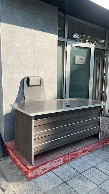 рабочий стол руководителя: Комплект офисной мебели, Б/у, Кресло, Самовывоз, Бесплатная доставка, Платная доставка, цвет - Серый — 2