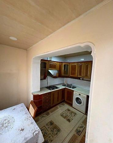 bayilda heyet evi: İcarəyə verilir 2 otaqlı köhnə tikili 90 m², Əhmədli q. 550 AZN/ay 2 — 4