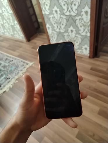 Mobil telefonlar: 64 GB, Narıncı — 2