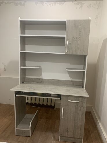 мебель на щаказ: Компьютерный Стол, цвет - Серый