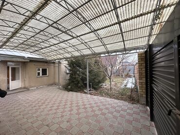 посуточная аренда домов ош: 180 м², 6 комнат, Утепленный, Бронированные двери, Кондиционер