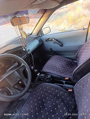 мазда 323 1990: Volkswagen Passat: 1990 г., 1.8 л, Механика, Газ, Седан — 8