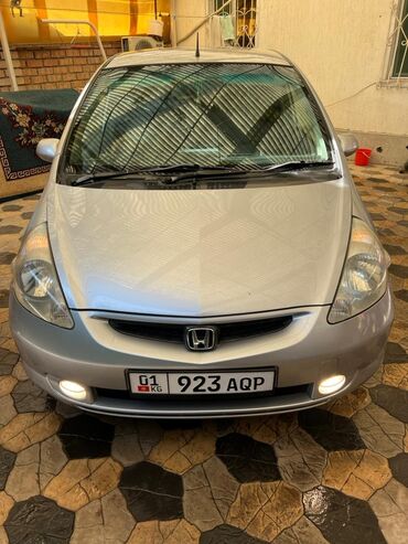 Honda: Honda Fit: 2001 г., 1.3 л, Вариатор, Бензин