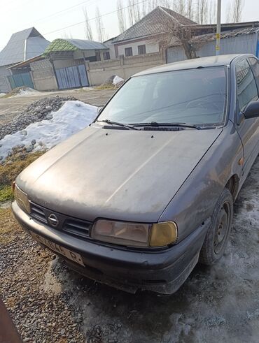 тико карапка: Nissan Primera: 1995 г., 1.6 л, Механика, Бензин, Седан