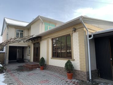 жер тамдан квартира: 200 кв. м, 7 бөлмө, Евроремонт, Унаа токтотуучу жай, Жертөлө, ороо
