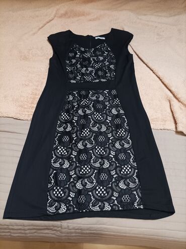 haljina od pliša: L (EU 40), color - Black, Evening, Short sleeves