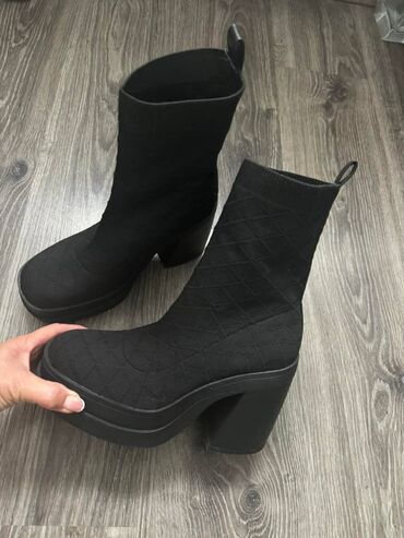 dugacke cizme: High boots, 38