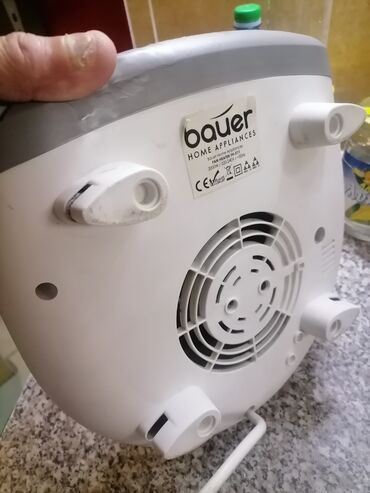 Kaloriferi: Grejalica duvaljka 2000 w ispravna Bauer
Ispravna
Mirjevo na lalafo.rs — 9 Kaloriferi: Grejalica duvaljka 2000 w ispravna Bauer
Ispravna
Mirjevo — 9