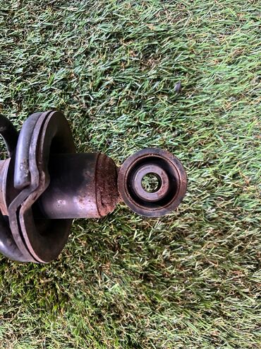 Амортизаторы, пневмобаллоны: Комплект амортизаторов Toyota 2010 г., Б/у, Оригинал, Япония — 9