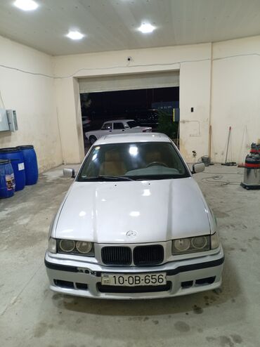 диски на бмв 1 серии: BMW 3 series: 1.8 л | 1992 г. Седан