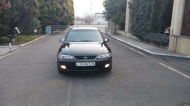 Nəqliyyat: Opel Vectra: 2 l | 1998 il 256464 km