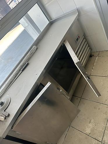 kia servis: Paslanmayan poladdan sənaye tipli soyuducu bölməli iş masası - — 2