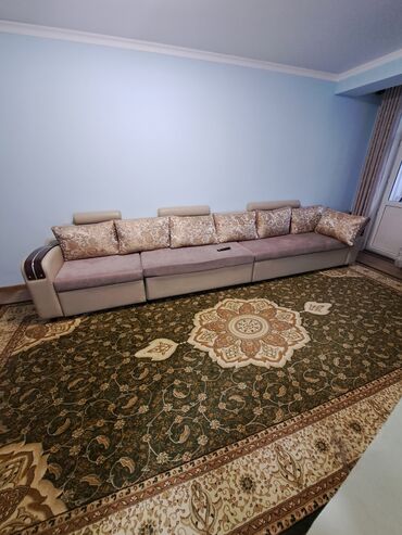диван одинарный: Угловой диван, цвет - Бежевый, Б/у