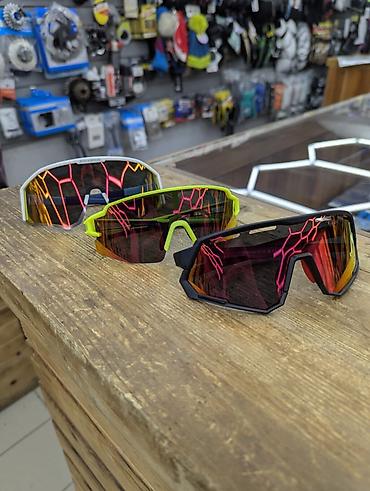 Маски, очки: Очки спортивные. Подходят для активных видов спорта (бег, велосипед) — 23