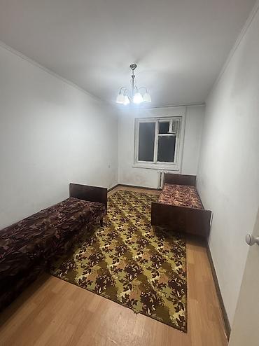 комод для посуды в гостиную: Межкомнатная дверь, Б/у, Со стеклом, Двухстворчатая, Распашная, Хайтек, цвет - Белый — 6