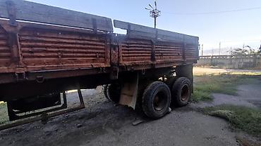 ось: Бортовый полуприцеп (трёхосный) - Конструкция: бортовая платформа с — 2