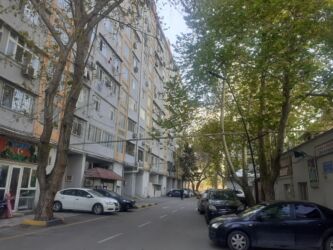 Uzunmüddətli kirayə mənzillər: Gənclik metrosuna yaxin ABU petrolun qarşısında 9 mərtəbəli bina 5-ci — 3