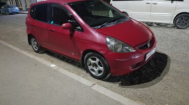 продам срочно машину: Honda Fit: 2002 г., 1.3 л, Вариатор, Бензин, Седан