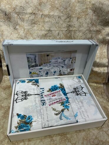 Rəflər, etajerkalar: Qızılı metal karkaslı mərmər naxışlı 2 və 3 mərtəbəli — 34