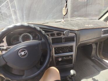обмен на авто с доплатой: Daewoo Nexia: 2008 г., 1.5 л, Механика, Бензин, Седан