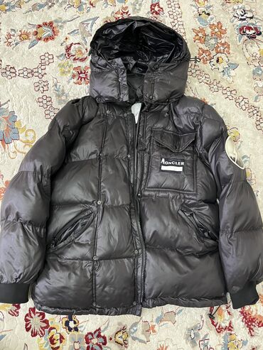 куртка moncler: Куртка M (EU 38), цвет - Черный