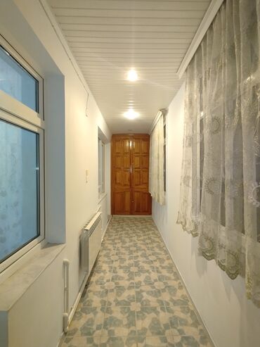 Uzunmüddətli kirayə mənzillər: Mənzil Xırdalan şəhərinin mərkəzində, 27-ci məhəllədə daş binada — 14