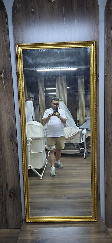 одежд: В наличии, зеркало в ПВХ раме, настенное. Размеры 180х70 см. Также — 2