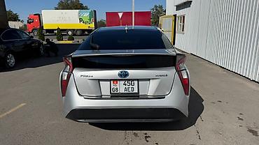 артвин токио: Toyota Prius: 2016 г., 1.8 л, Вариатор, Гибрид, Хэтчбэк — 9