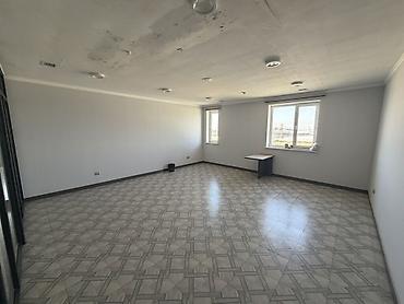 Аренда складов и мастерских: 600 м², With parking, Другой тип здания — 15