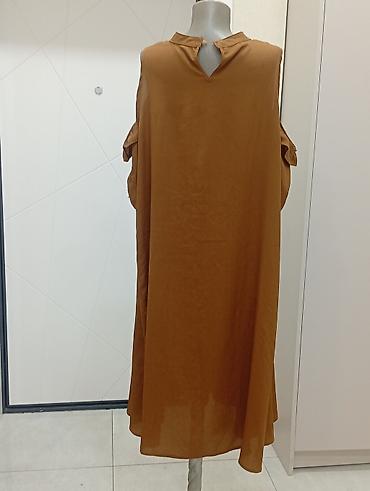 elbiseler: Qadın geyimi – uzun, sərbəst kəsimli tunika/kimono tipli don. - Rəng — 6