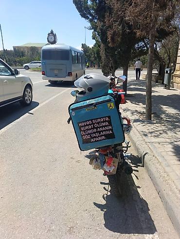 pit bayk: Moto-skuterlə qida çatdırılma dəsti - Çatdırılma üçün tam təchizatlı — 4