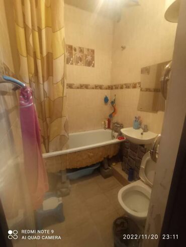 сдаю квартиру в мкр учкун: 1 комната, 38 м², 1 этаж, Старый ремонт