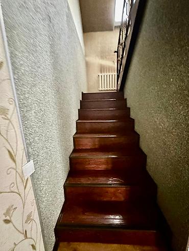 Продажа коттеджей и домов: ПРОДАЕТСЯ ДОМ🏡 В ж/м Учкун, по улице Шабдан Баатыра, на первой линии — 16