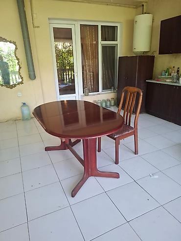 ofis stullari: Taxta yemək masası və stul. - Material: bərk taxta, laklı parlaq — 1