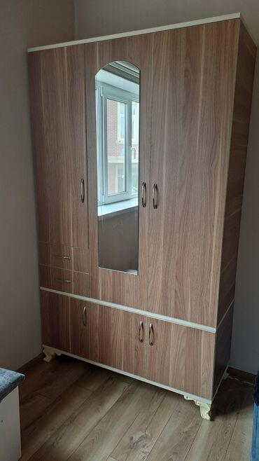 Dolablar: Yeni, Açılan, 3 qapılı Düz dolab, Dolab-asılqan, Türkiyə -da lalafo.az — 21 Dolablar: Yeni, Açılan, 3 qapılı Düz dolab, Dolab-asılqan, Türkiyə — 21