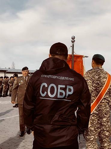 жумуш кылатка: Охранада иштеп жургон 2бала керек 185+ вес 85+ жаш 23+обизательно окуп — 1