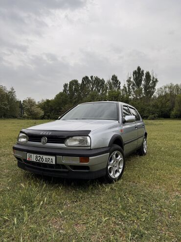 Volkswagen: Volkswagen Golf: 1993 г., 1.6 л, Механика, Бензин, Хэтчбэк