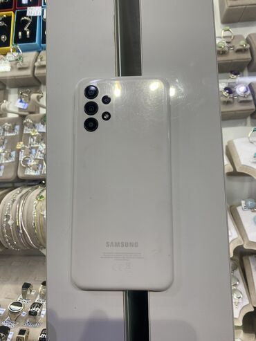 купить телефоны в бишкеке: Samsung Galaxy A13, Б/у, 64 ГБ, цвет - Белый, 1 SIM, 2 SIM, eSIM