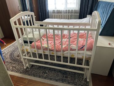 детский ходунок цена: Детская кровать в хорошем состоянии 
Цена 6500