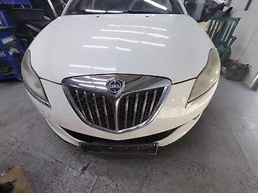 Auto delovi, gume i tjuning: Lancia delta 1.6 jtd selespeed kompletan auto u delovima. Lancia delta — 11