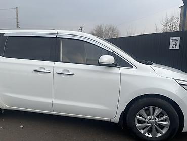 karnival: Kia Carnival: 2016 г., 2.2 л, Автомат, Дизель, Минивэн — 5