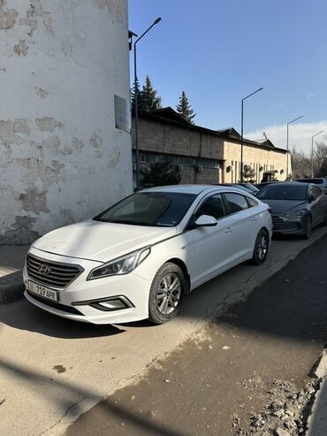 Легковой транспорт: Сдаю в аренду: Легковое авто, Под такси