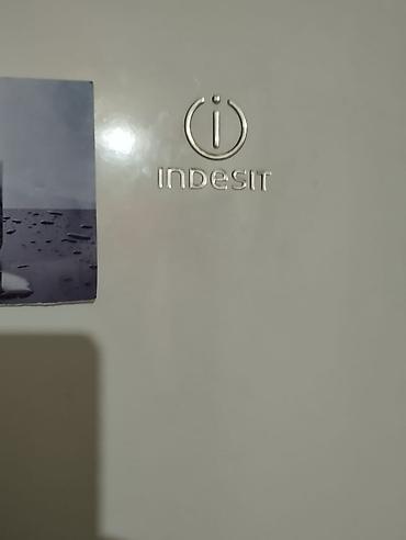 type 1: Холодильник Indesit, Б/у, Двухкамерный, De frost (капельный), 60 * 185 * 60 — 3