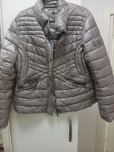 oversize: Ženska jakna – pufnast model, metalik sivo/taupe boje - Kratka — 1